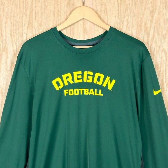 Nike Oregon Ducks Football Dri-FIT Long Sleeve Shirt - Picture 2 of 8